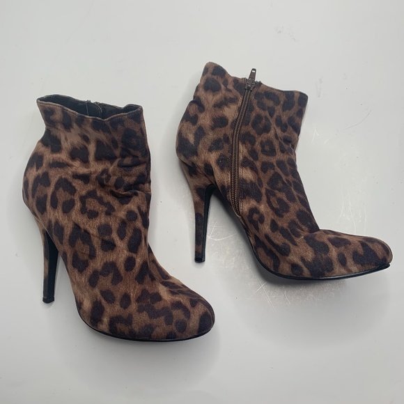 Forever 21 | Cheetah Print Booties - Picture 2 of 8